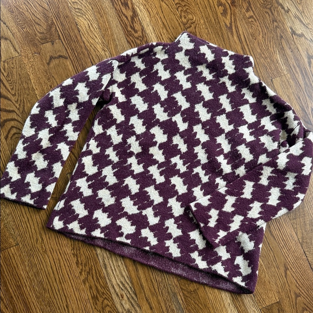 Ann Taylor Purple and Cream Houndstooth Turtleneck Sweater